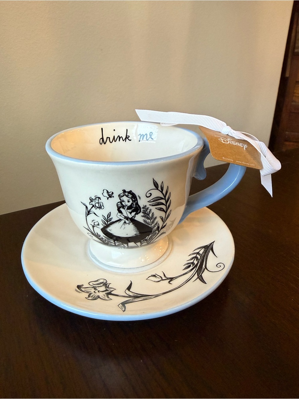 Disney Alice In Wonderland DRINK ME Mad Hatter Tea Cup & Saucer Rae Dunn NEW